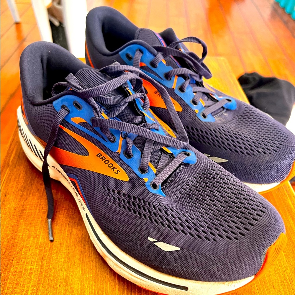BROOKS Men's Adrenaline GTS 23 Running Sneakers from Finish Line